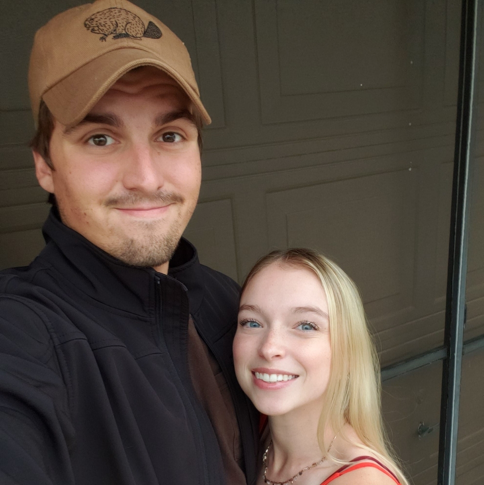 Meet your Posher, Cortney